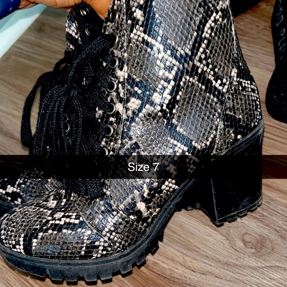 Ankle boots